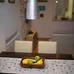 House 4 Rent Laura * マリ・ロシニュ